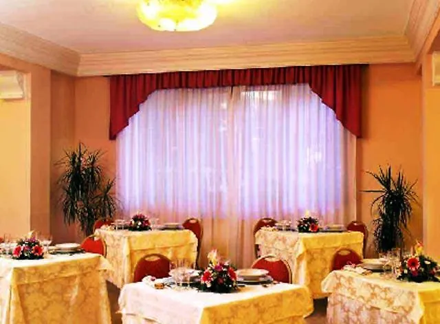 Ξενοδοχείο Universo